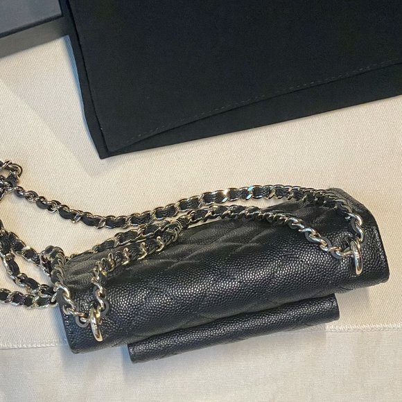 Chanel Caviar Quilted Pocket Twins Clutch With Chain in Black | Brand New - Picture 11 of 11